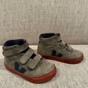 Veja Kids V-10 Mid Top (24)